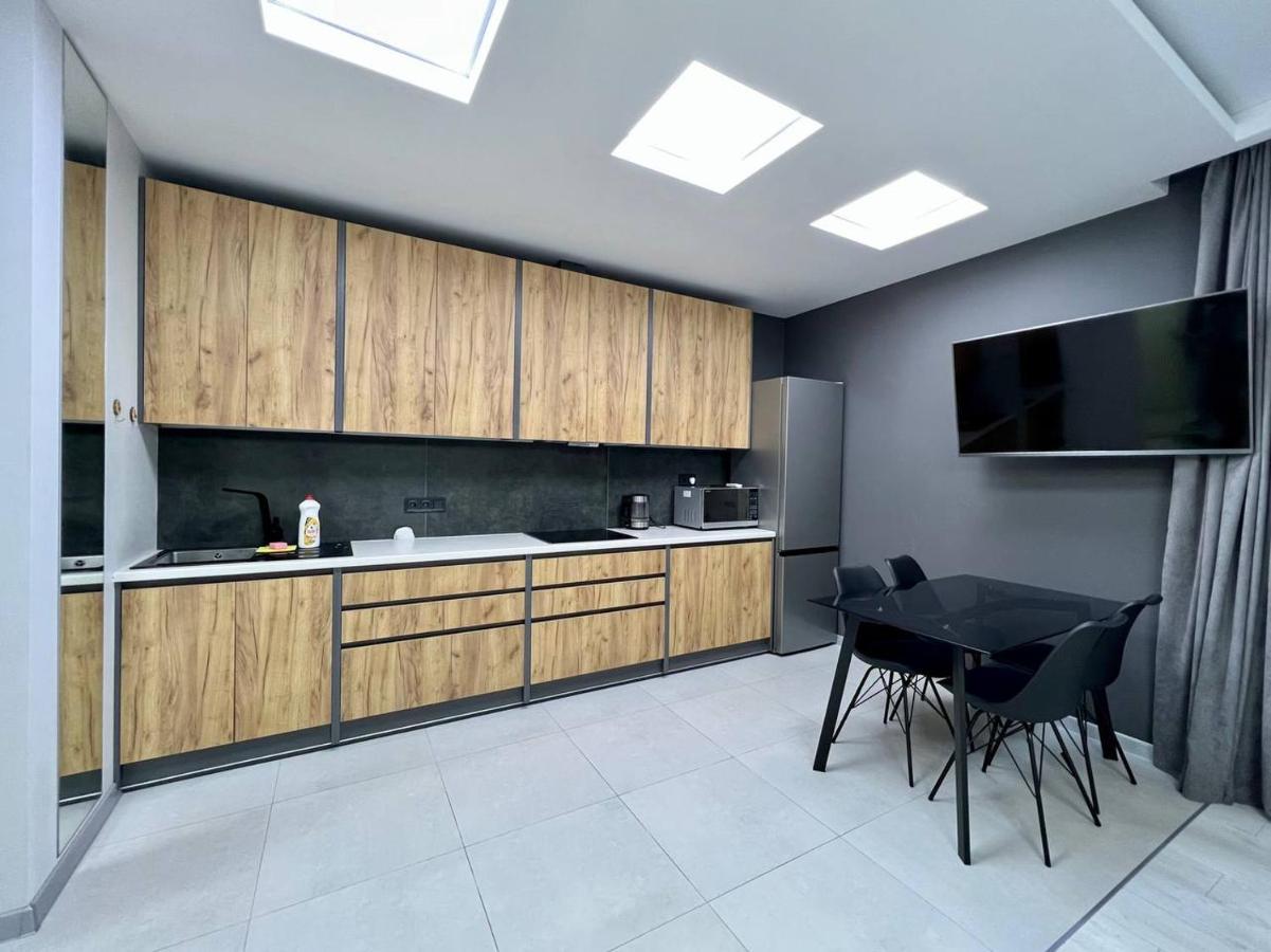 44 Pearl Stylish 1-Bedroom Apartment Одесса Экстерьер фото